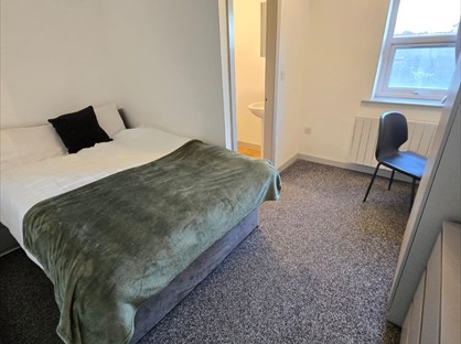 Room in a Shared House, Kirkgate, WF1