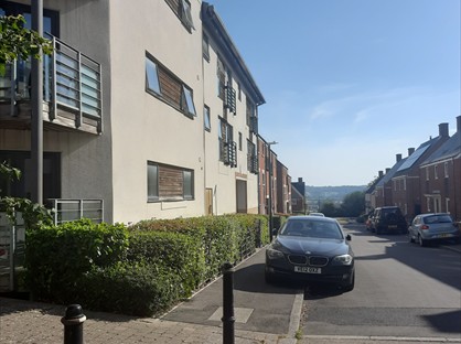 1 Bed Flat, Pasteur Drive, SN1