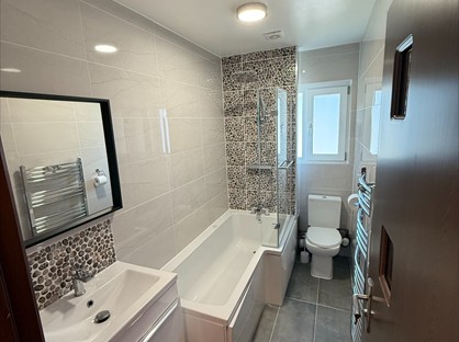 2 Bed Flat, Blackborne Road, RM10