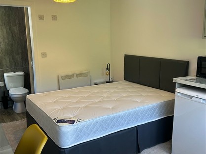 Studio Flat, Maple Street, BB5