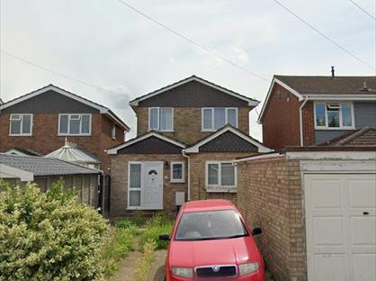 3 Bed Detached House, Antony Close, SS8