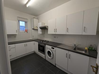 2 Bed Flat, Green Lanes, N13