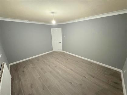 1 Bed Flat, High Street, WD6