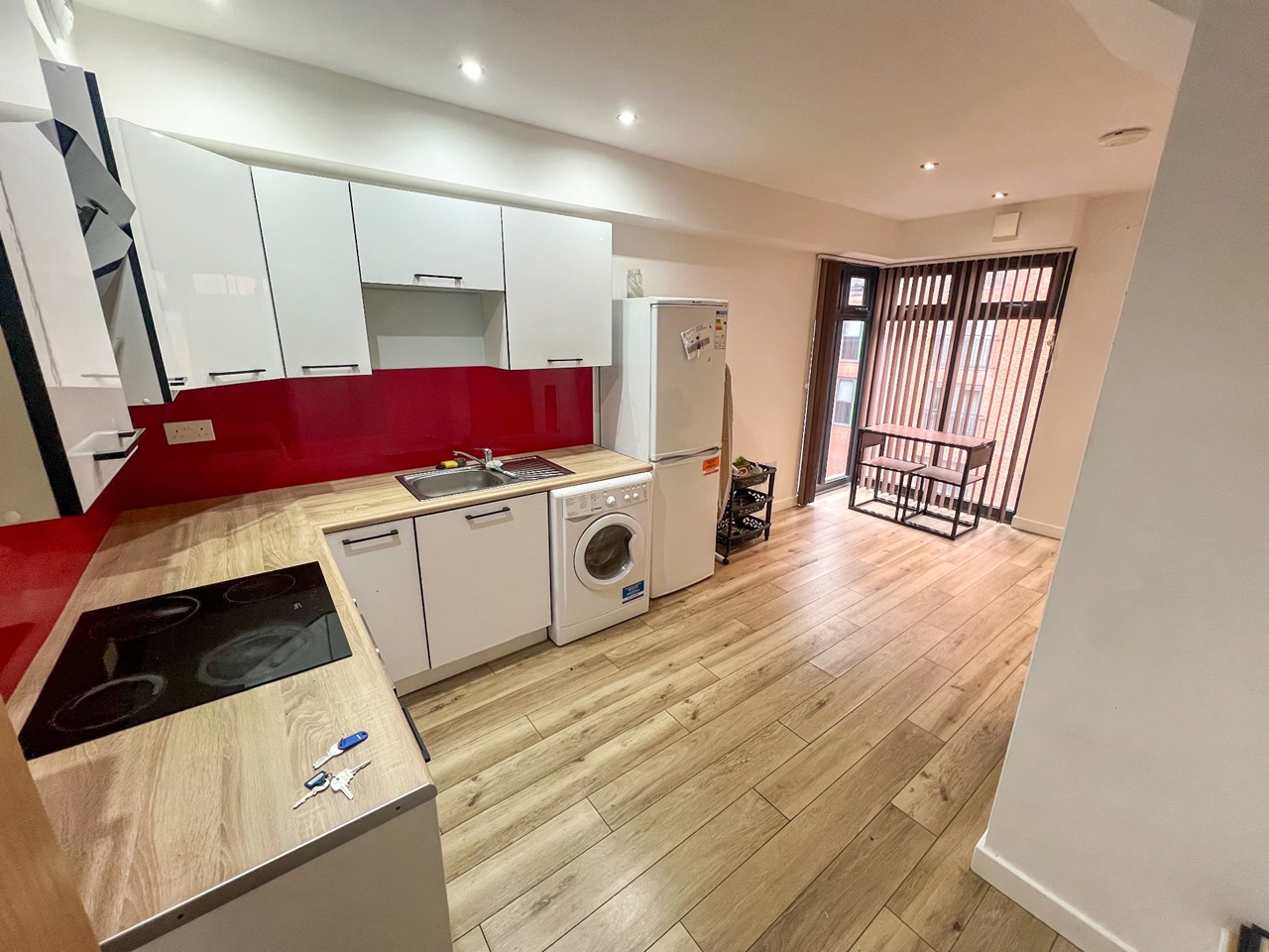 Leicester - 2 Bed Flat, Queen Street, LE1 - To Rent Now for £1,000.00 p/m