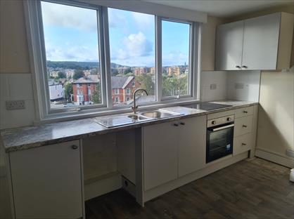 1 Bed Flat, Crown Crescent, YO11