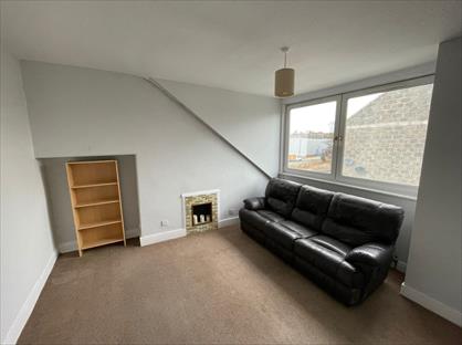 1 Bed Flat, Lamond Place, AB25