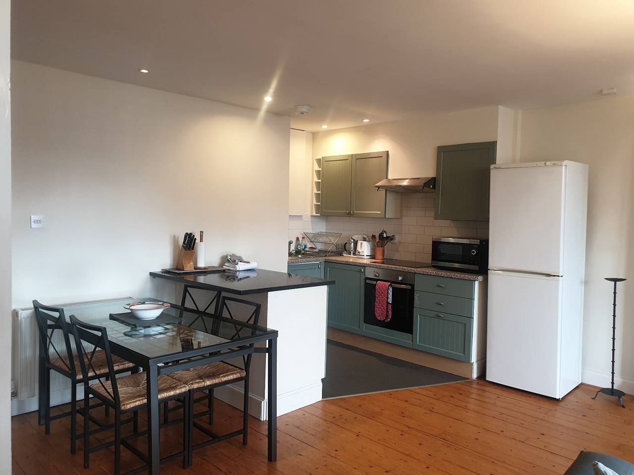 Additional image 8 of 2 Bed Flat, Edinburgh, EH2, N1 7GU