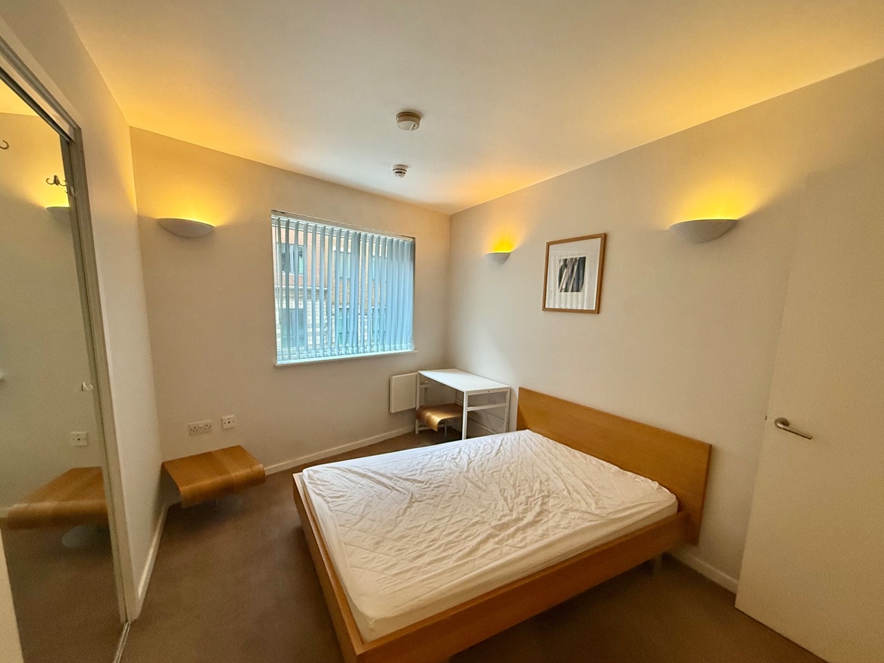 Additional image 6 of 2 Bed Flat, City Road East, M15, N1 7GU