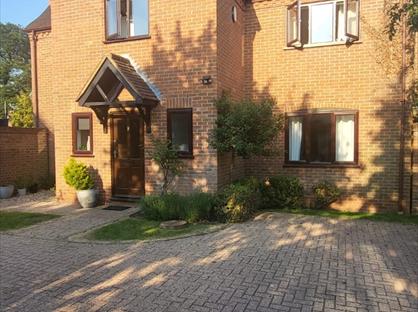 4 Bed Detached House, The Orchard, PE19
