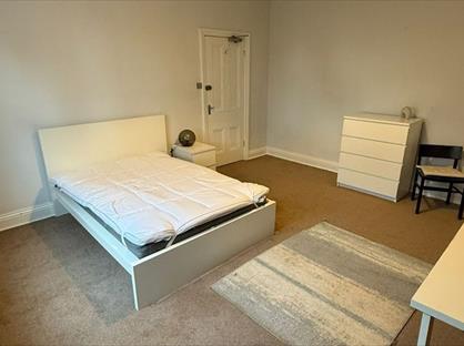 Room in a Shared House, Stirling Road, B16