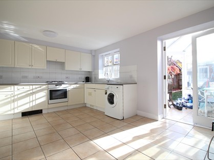 4 Bed Terraced House, Victoria Road, CR4