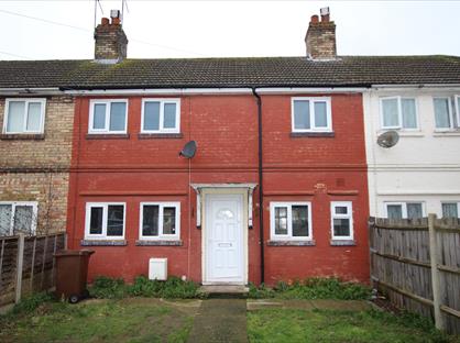 3 Bed Terraced House, Dickens Road, ME1