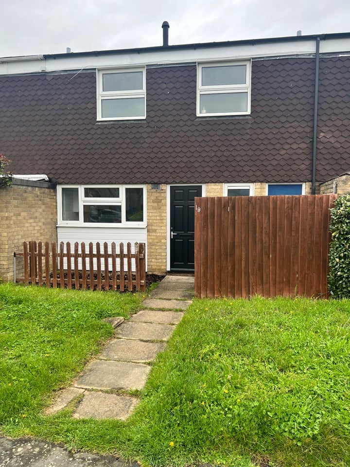 3 Bed Terraced House, Crathern Way, CB4, N1 7GU