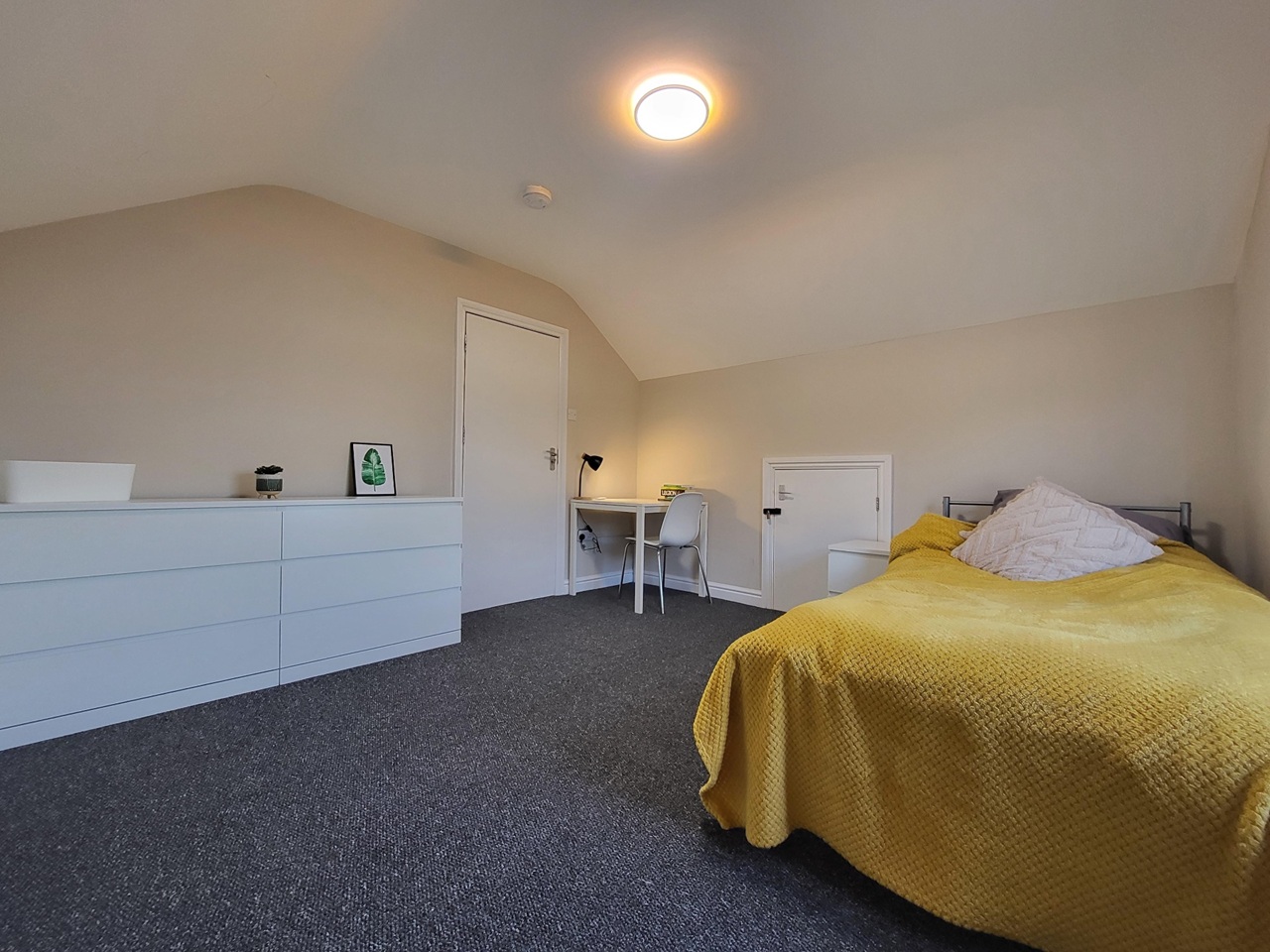 Room in a Shared House, Fitzwalter Road, S2, N1 7GU