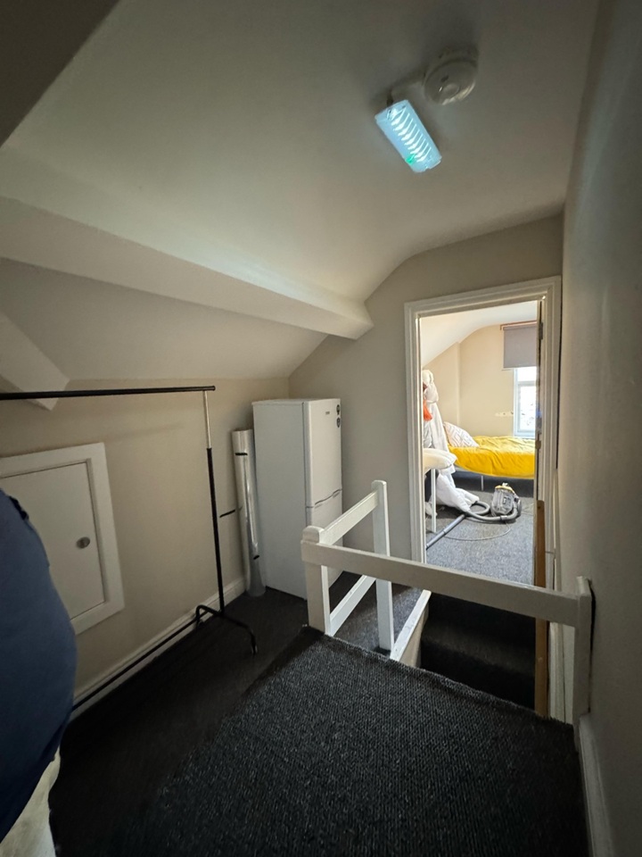 Additional image 5 of Room in a Shared House, Fitzwalter Road, S2, N1 7GU