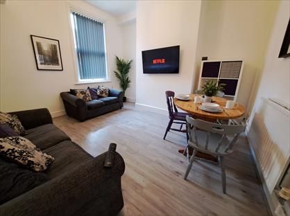 Room in a Shared House, Hind Street, PR1