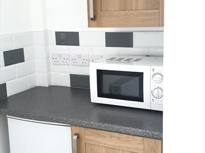 Studio Flat, Intown, WS1