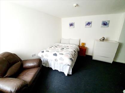 Studio Flat, New Street, WS1