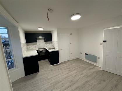 Studio Flat, Trafalgar St, BN1
