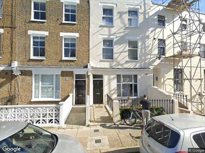 Studio Flat, Blythe Road, W14
