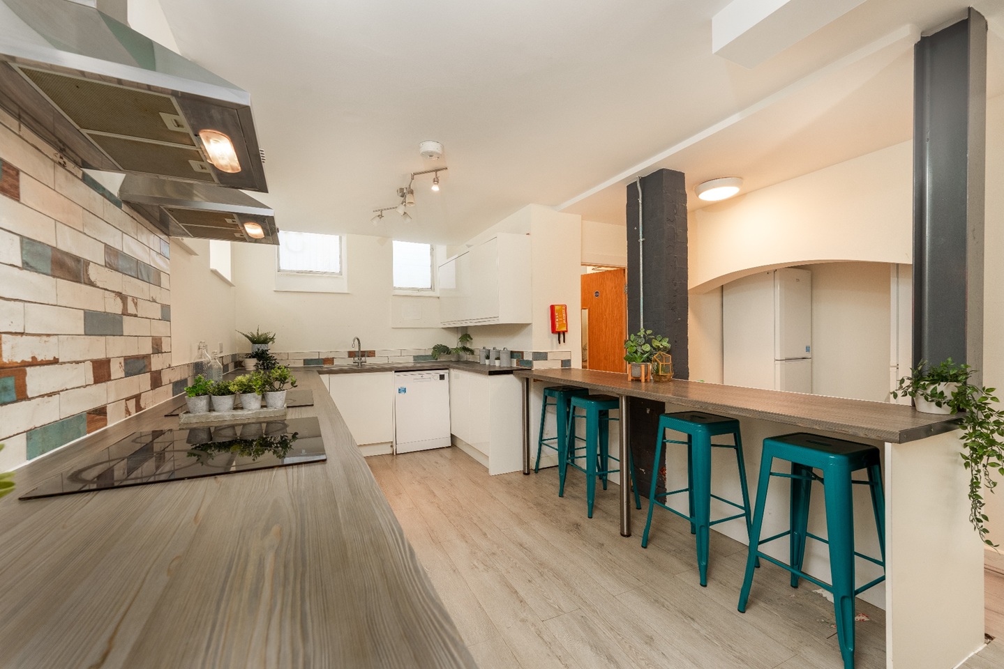 Additional image 2 of 7 Bed Flat, Trafalgar Street, S1, N1 7GU