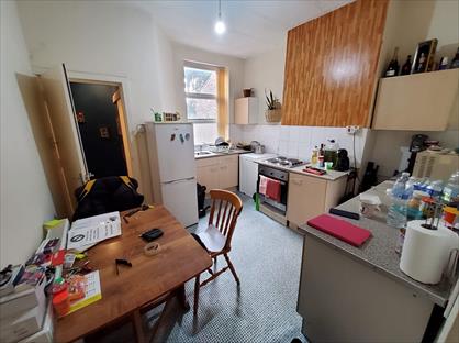 2 Bed Flat, Great Cheetham Street West, M7