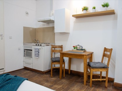 Studio Flat, Mapesbury Lodge, NW2