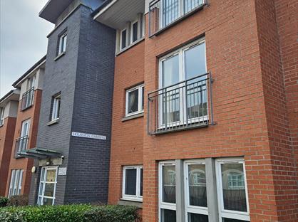 2 Bed Flat, Holmston Gardens, KA7