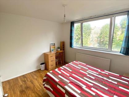 Room in a Shared House, Downfield Close, W9
