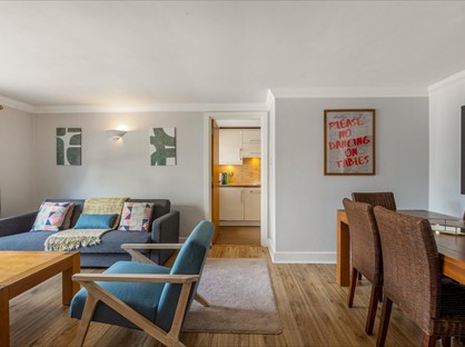 2 Bed Flat, Chelsea Court, N1