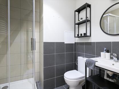 Room in a Shared House, Bowness Road, M24