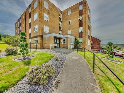 1 Bed Flat, Catterick House Cottenham Road, S65