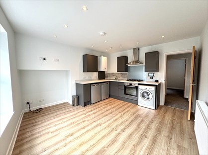 2 Bed Flat, Bridge Street, SK11