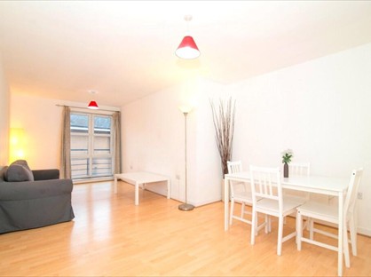 1 Bed Flat, Buick House, KT2