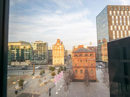 2 Bed Flat, Mann Island, L3