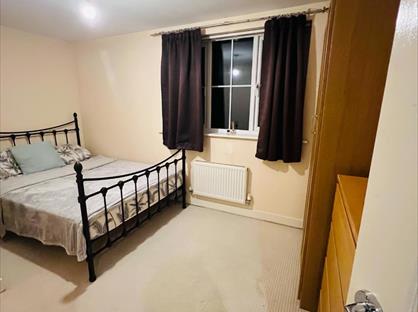Room in a Shared Flat, Royal Drive, GU35