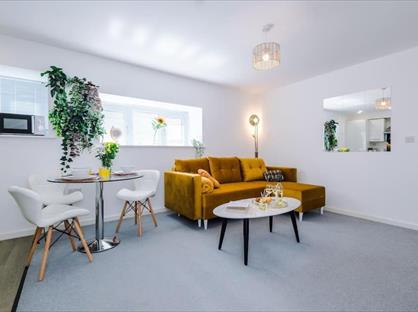 2 Bed Flat, Viaduct Road, LS4