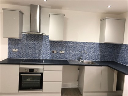 3 Bed Flat, Moor Street, DY5