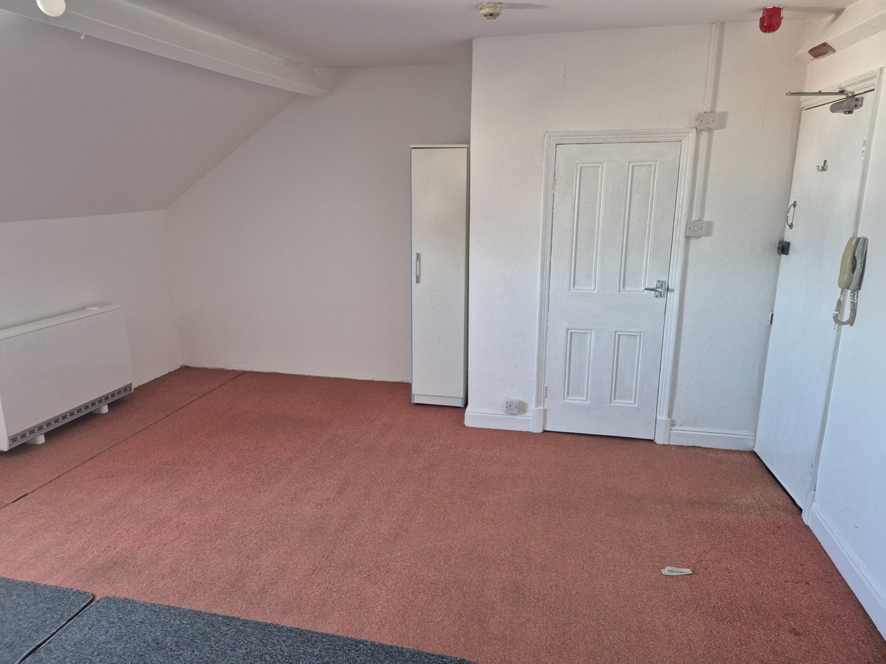 1 Bed Flat, Uppingham Road, LE5, N1 7GU