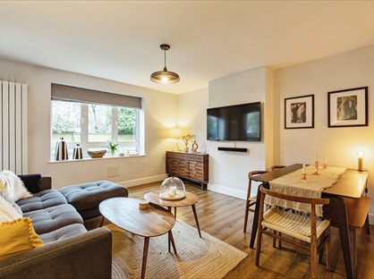 3 Bed Flat, Queen Margaret's Grove, N1