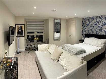 Studio Flat, Catharine Street, CB1