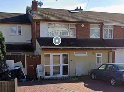 Studio Flat, Ferndale Road, RM5