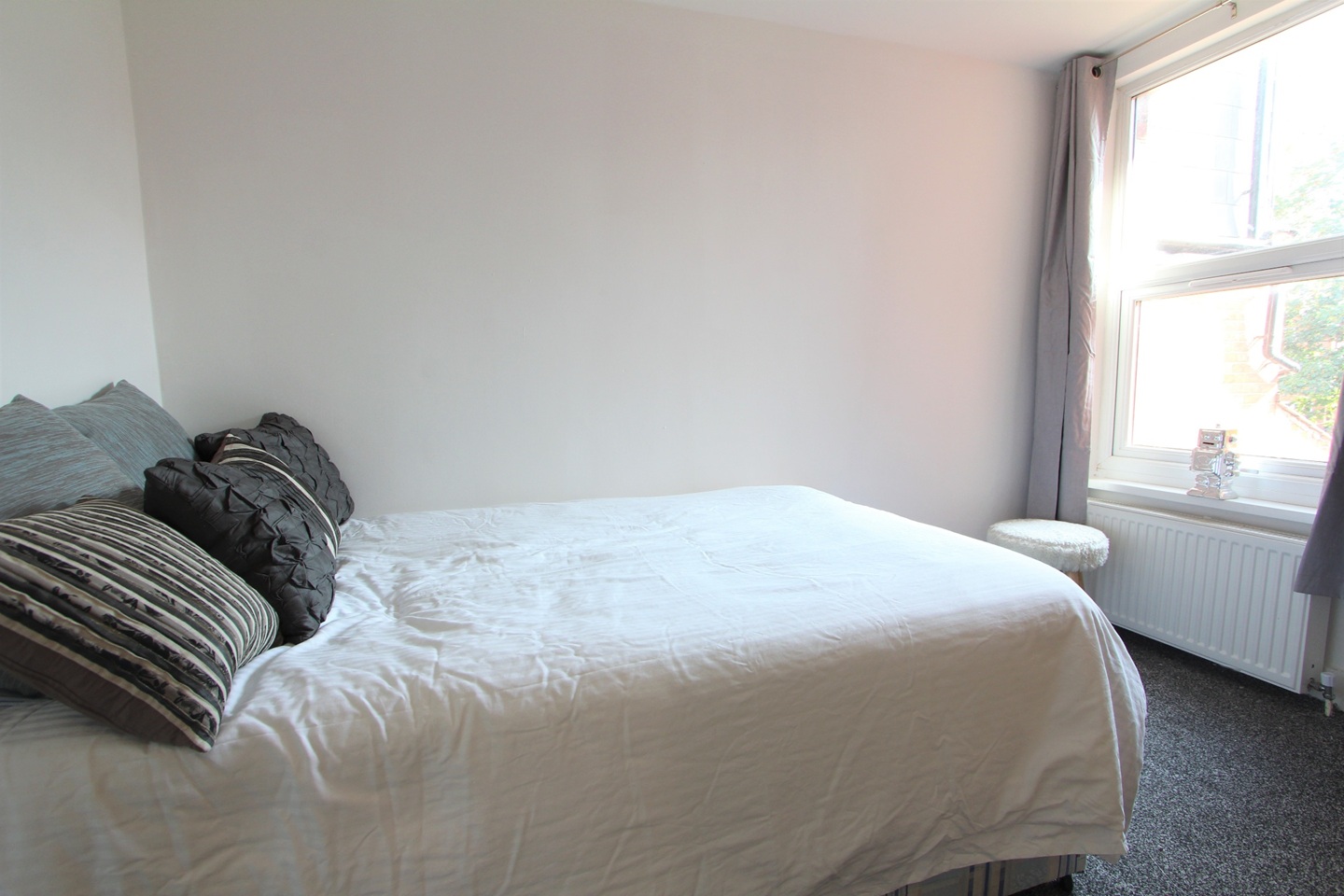 Additional image 14 of Room in a Shared House, St Edwards Road, RG6, N1 7GU
