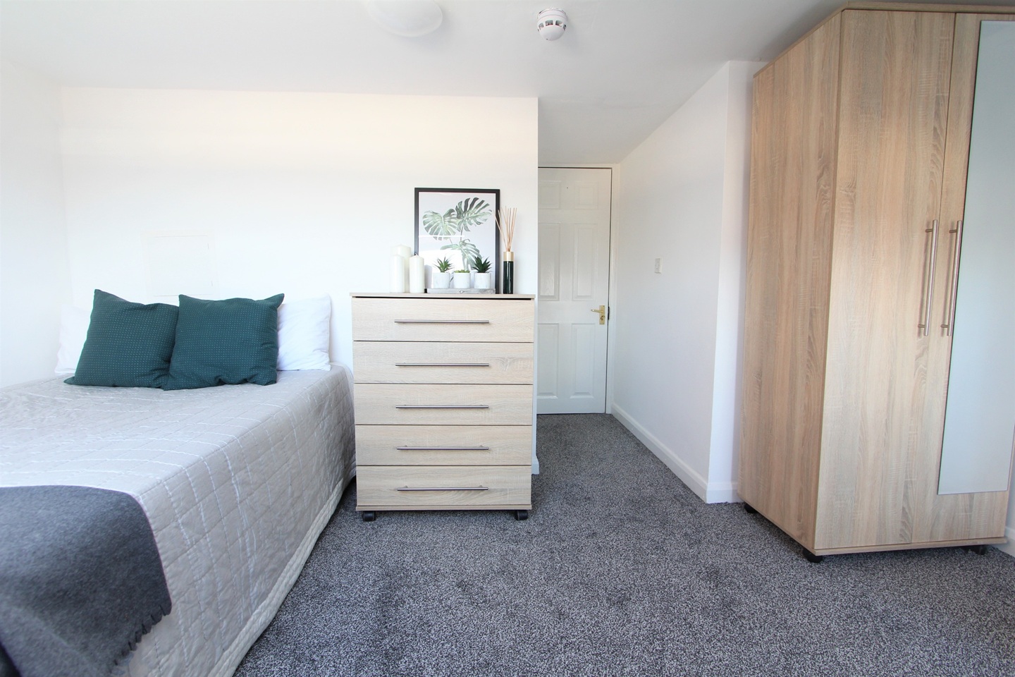 Additional image 20 of Room in a Shared House, St Edwards Road, RG6, N1 7GU