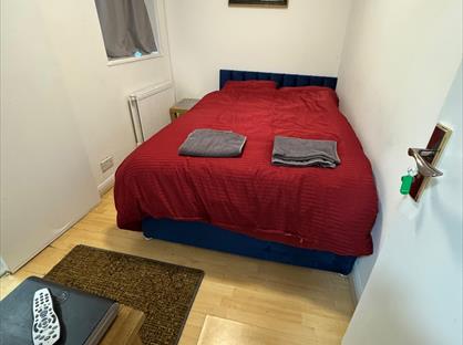 Room in a Shared House, Renfrew Road, TW4