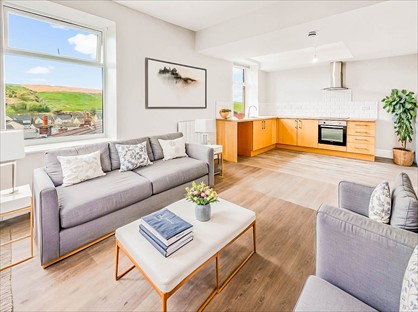 1 Bed Flat, Rochdale Road, OL13