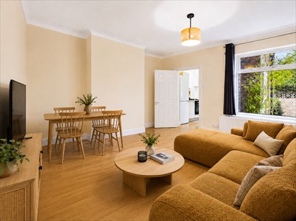 2 Bed Flat, Biddlestone Road, NE6