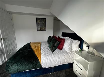 1 Bed Flat, Tong Road, LS12