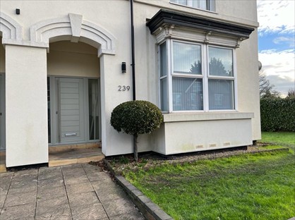 1 Bed Flat, Penn Road, WV4