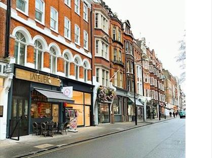 3 Bed Flat, Great Portland Street, W1W